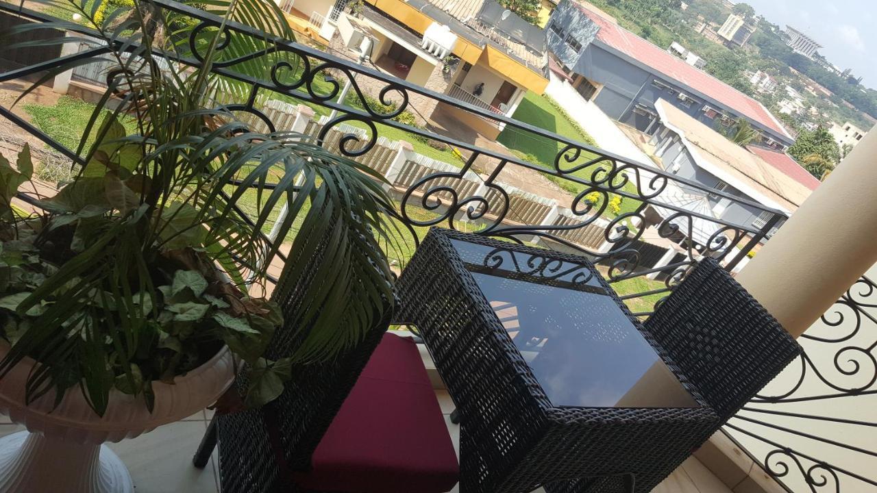 Residences Hotelieres Micheline Et Emile Bastos Yaounde Luaran gambar
